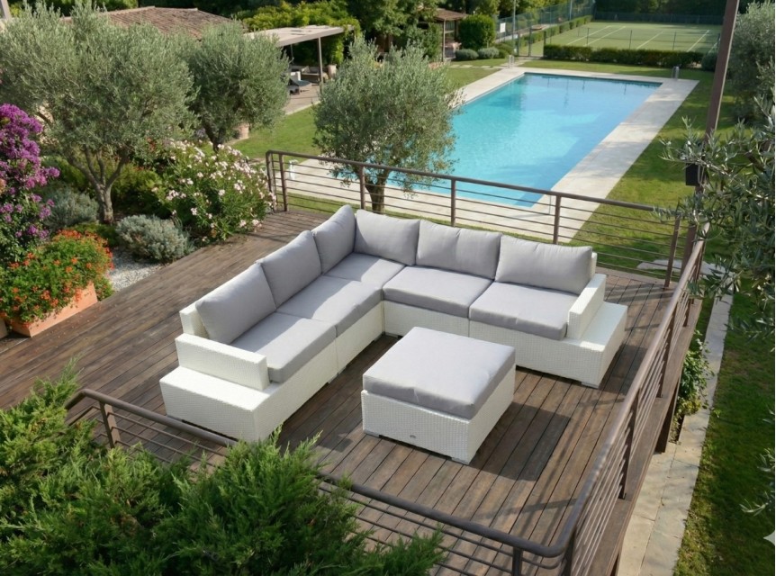 Grande salotto angolare da giardino in rattan sintetico bianco