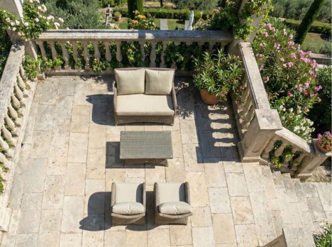 Salottino da giardino in stile classico con intreccio in rattan