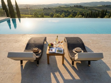 Sdraio di design in rattan sintetico marrone