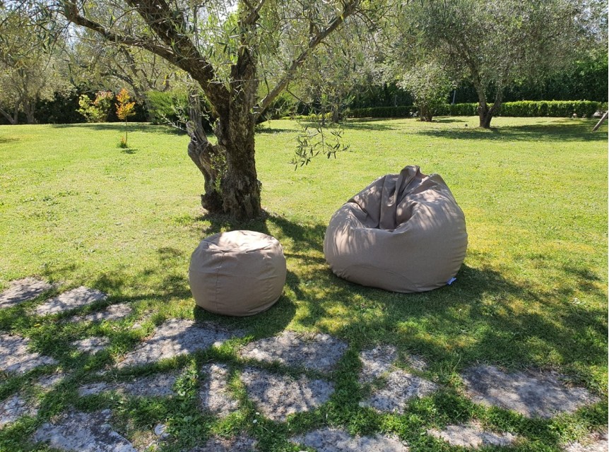 Poltrona Drop tortora in tessuto outdoor