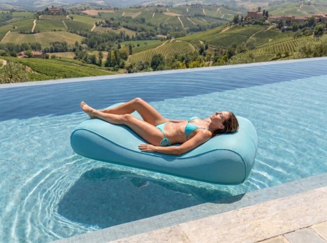 Luxury floating beanbag Light blue