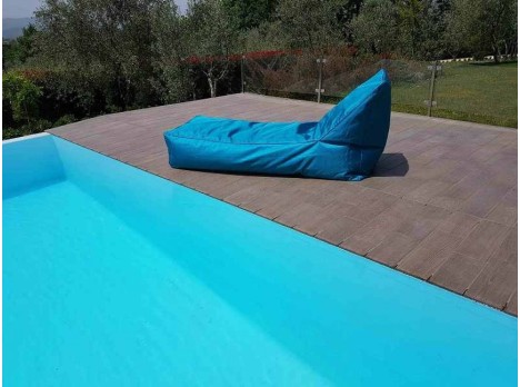 Lettino pouf da esterno colorato