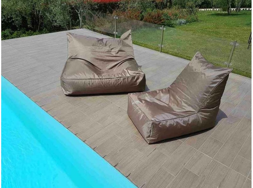 Cuscino a sacco poltrona da esterno colorata